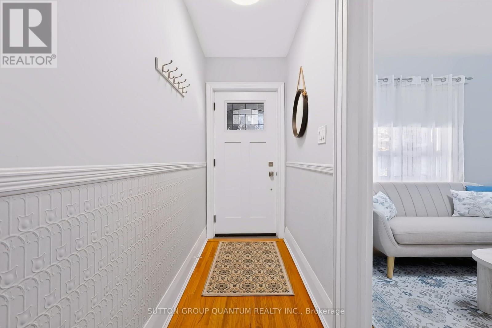 41 Manning Avenue, Toronto, Ontario  M6J 2K3 - Photo 6 - C14092436