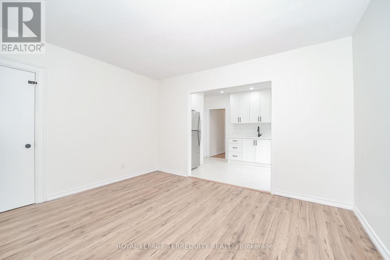 6 - 8 Thorncliffe Avenue, Toronto, Ontario  M4K 1V5 - Photo 7 - E14092470