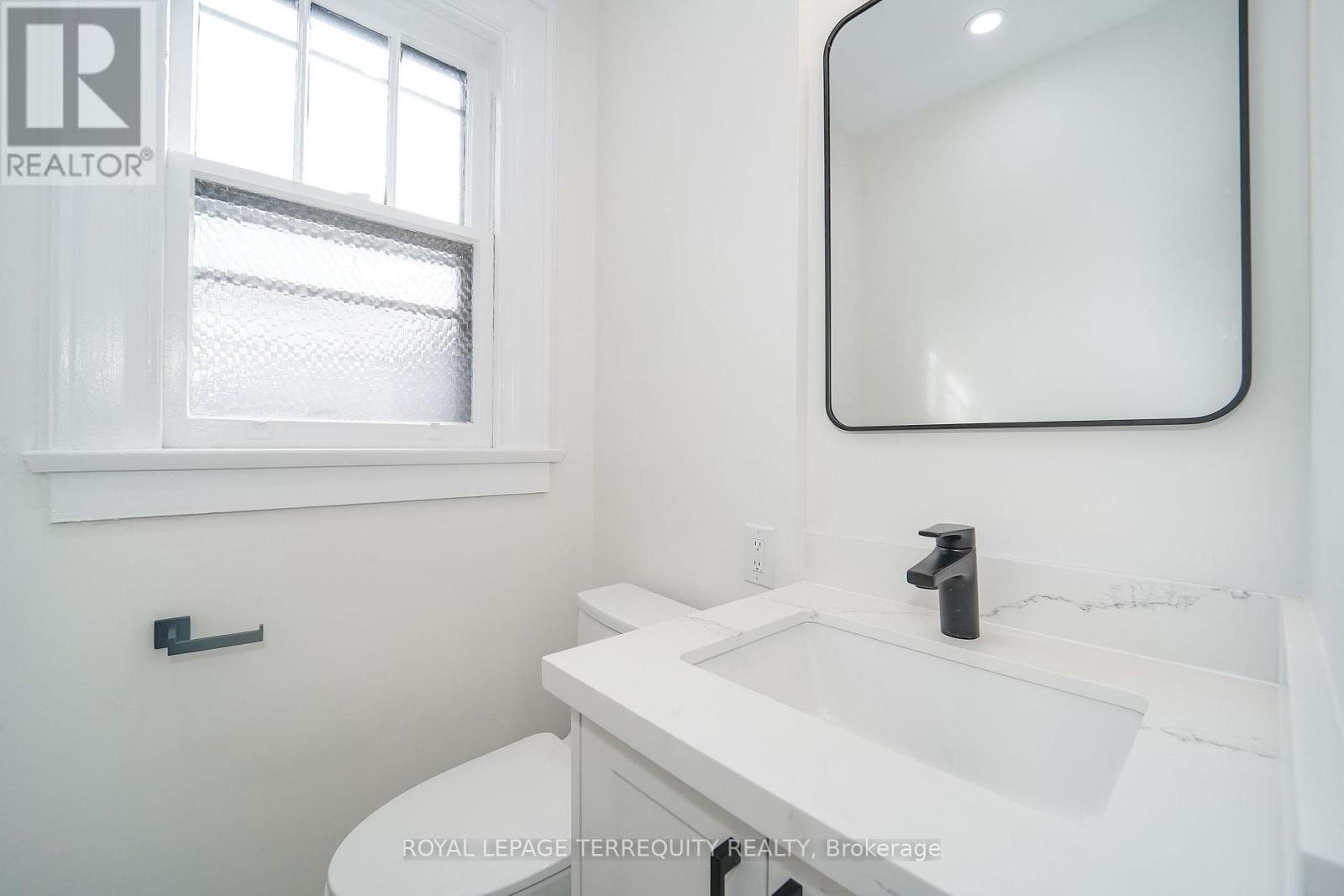 6 - 8 Thorncliffe Avenue, Toronto, Ontario  M4K 1V5 - Photo 8 - E14092470