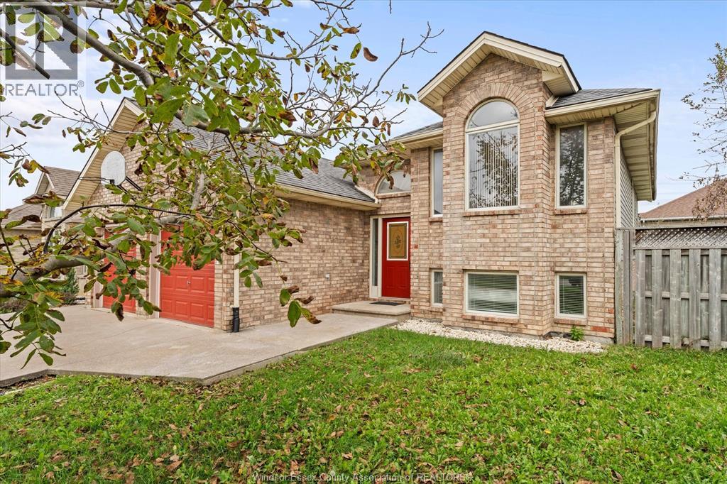 2820 Wildberry Crescent, Tecumseh, Ontario  N9K 1C2 - Photo 2 - 26025561