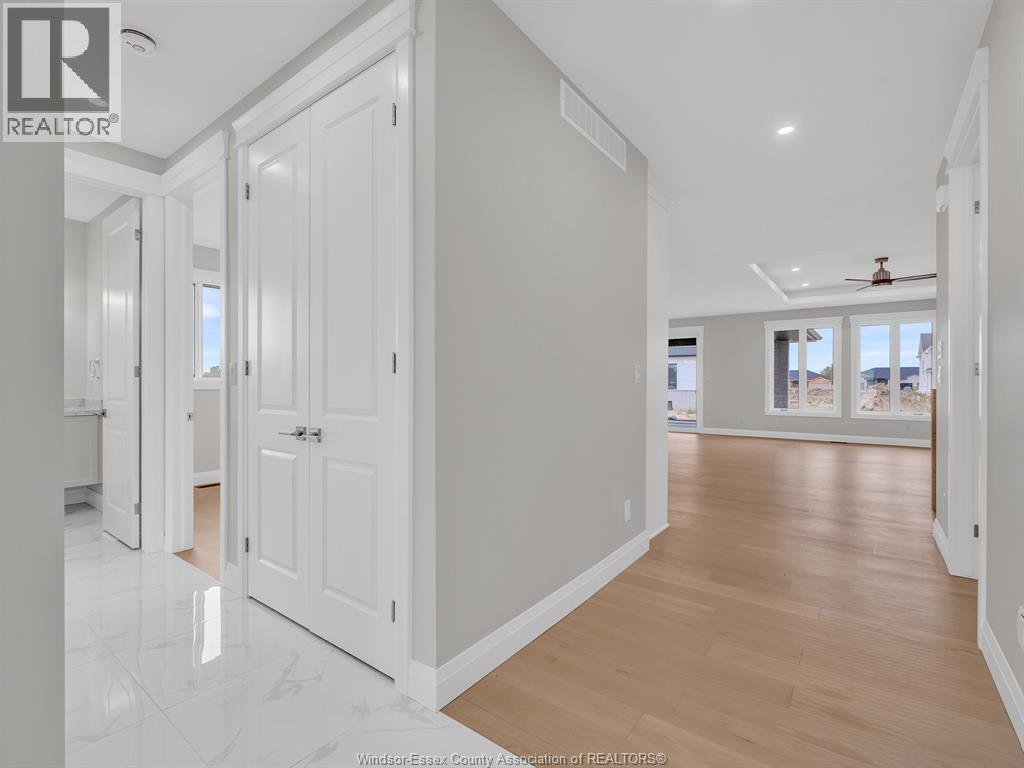 5229 Aiden Avenue, Tecumseh, Ontario  N0R 1K0 - Photo 6 - 26025555