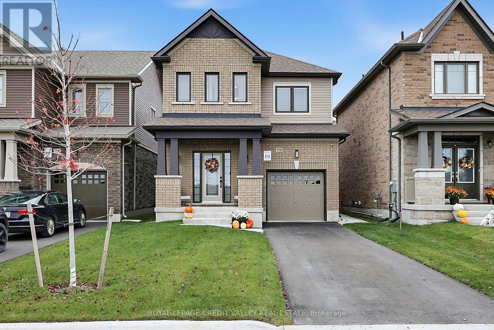 112 Lorne Thomas Place, New Tecumseth, Ontario  L9R 0T8 - Photo 3 - N14092524