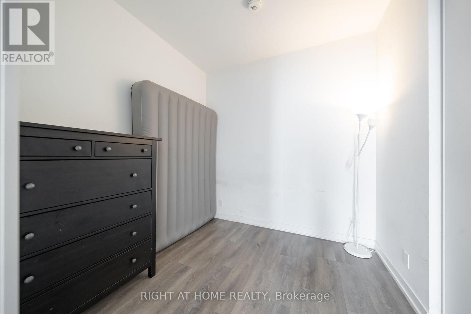 1005 - 5 Buttermill Avenue, Vaughan, Ontario  L4K 0J5 - Photo 7 - N14092560
