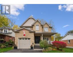 240 PRINCE'S STREET, Centre Wellington, Ontario