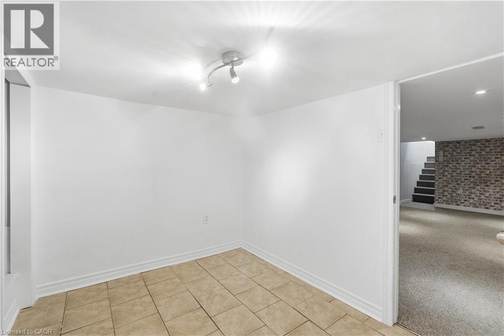 90 London Street N, Hamilton, Ontario L8H 4B5 - Photo 36 - 40872170