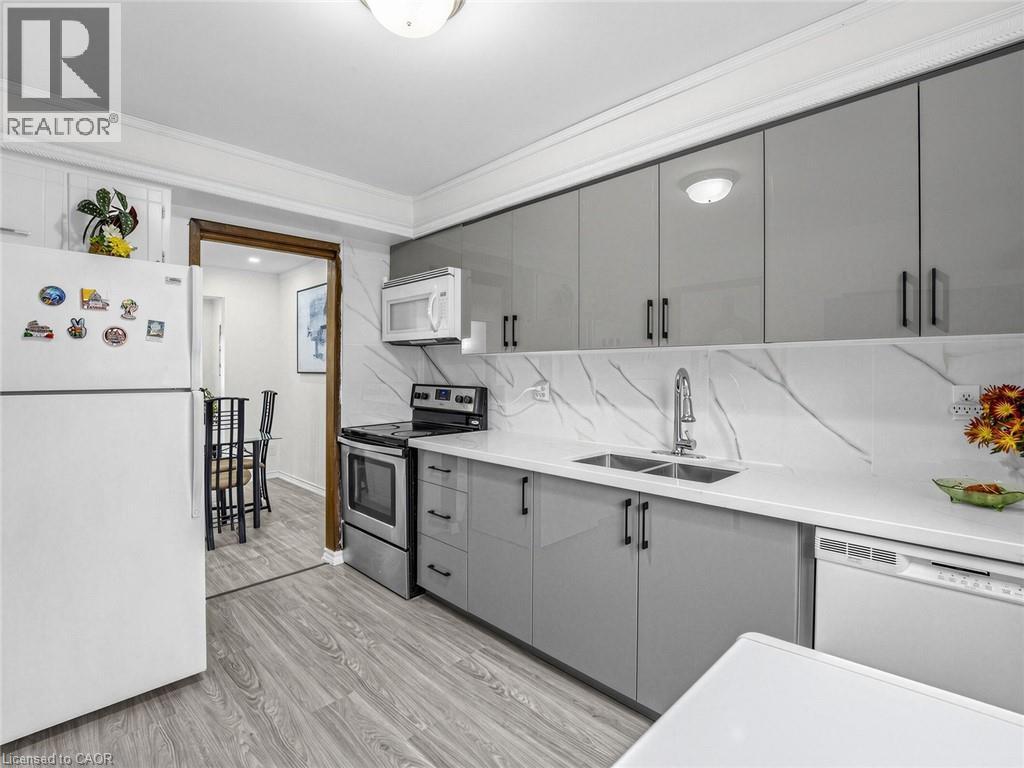 1180 Mississauga Valley Boulevard Unit# 4, Mississauga, Ontario  L5A 3M9 - Photo 12 - 40872112