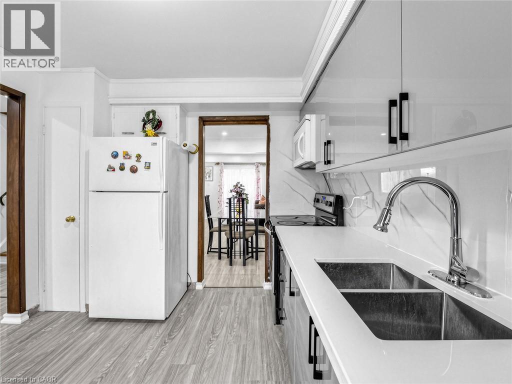 1180 Mississauga Valley Boulevard Unit# 4, Mississauga, Ontario  L5A 3M9 - Photo 13 - 40872112