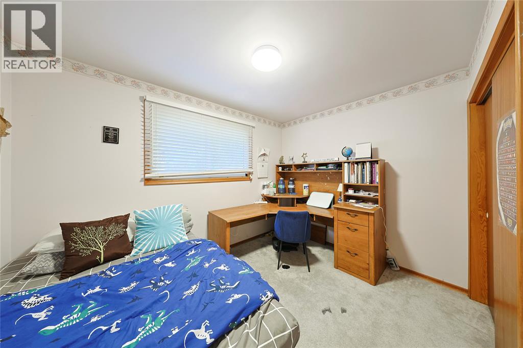 880 Champlain Road, Sarnia, Ontario N7V 2G1 - Photo 16 - 26024097