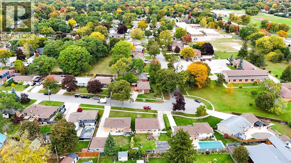 880 Champlain Road, Sarnia, Ontario N7V 2G1 - Photo 30 - 26024097