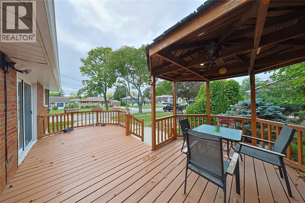 880 Champlain Road, Sarnia, Ontario N7V 2G1 - Photo 25 - 26024097