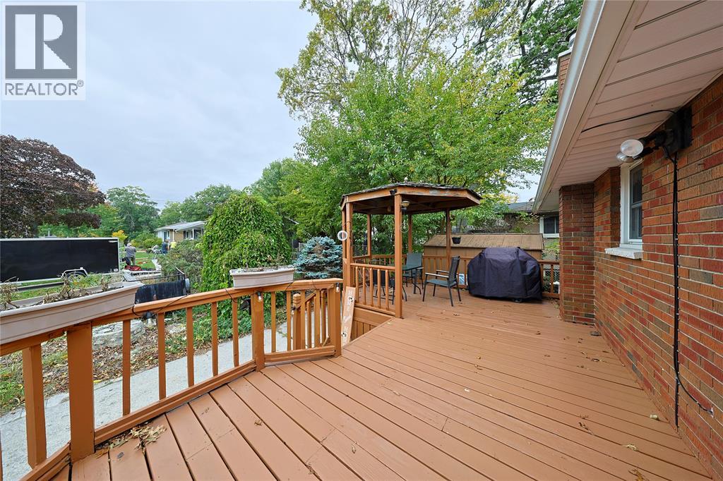 880 Champlain Road, Sarnia, Ontario N7V 2G1 - Photo 26 - 26024097