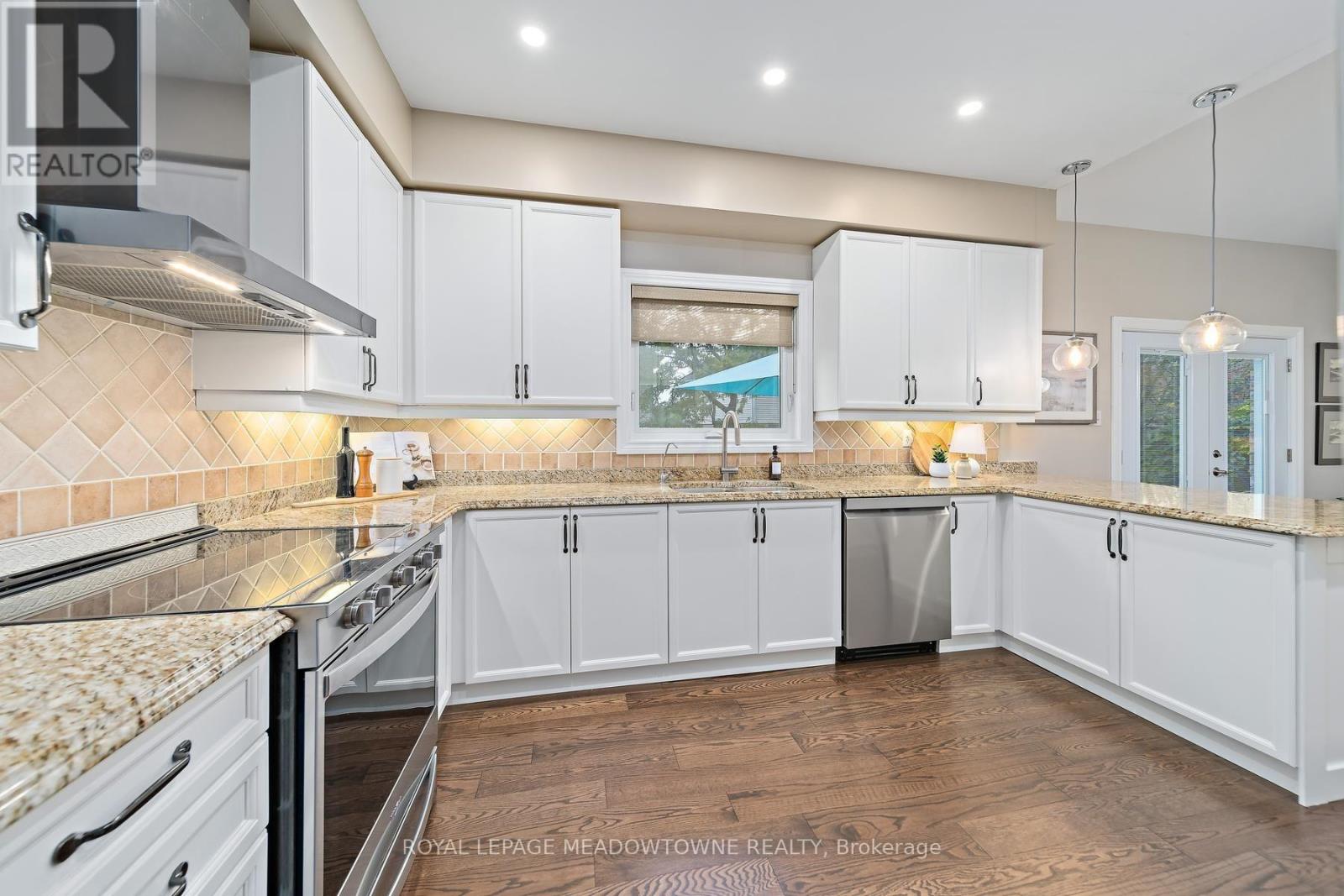 54 Grist Mill Drive, Halton Hills, Ontario  L7G 6C1 - Photo 15 - W14092502