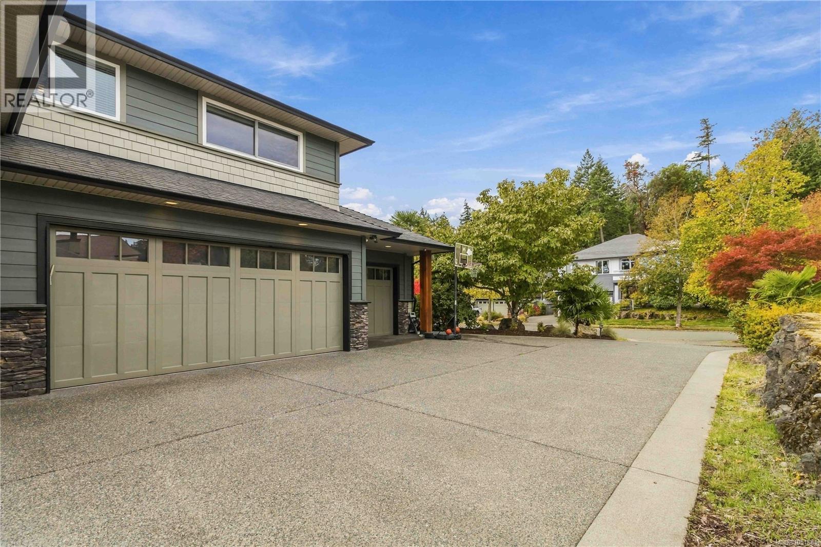 3519 Promenade Cres