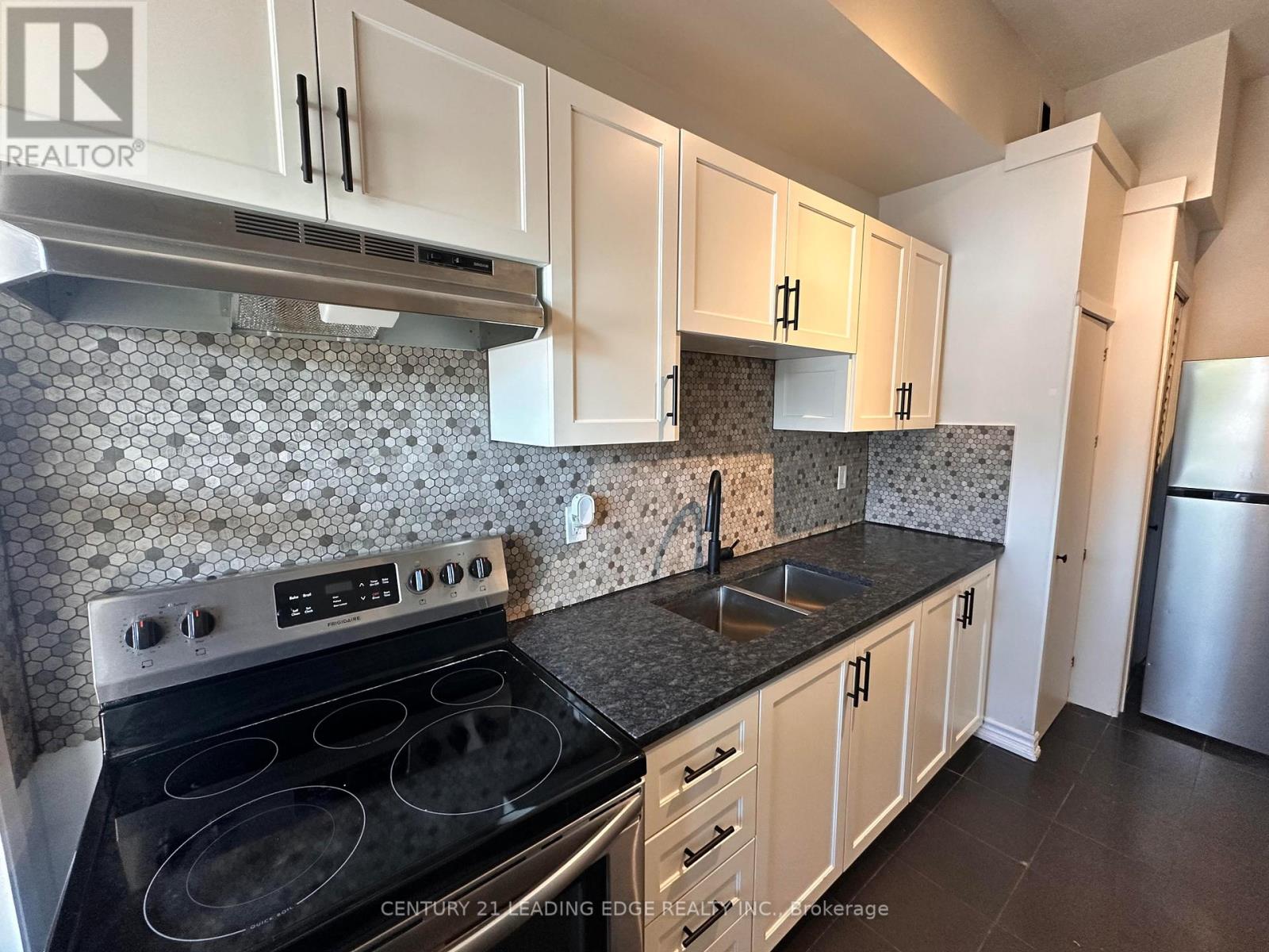 2 - 783 Barton Street E, Hamilton, Ontario  L8L 3A9 - Photo 10 - X14092450