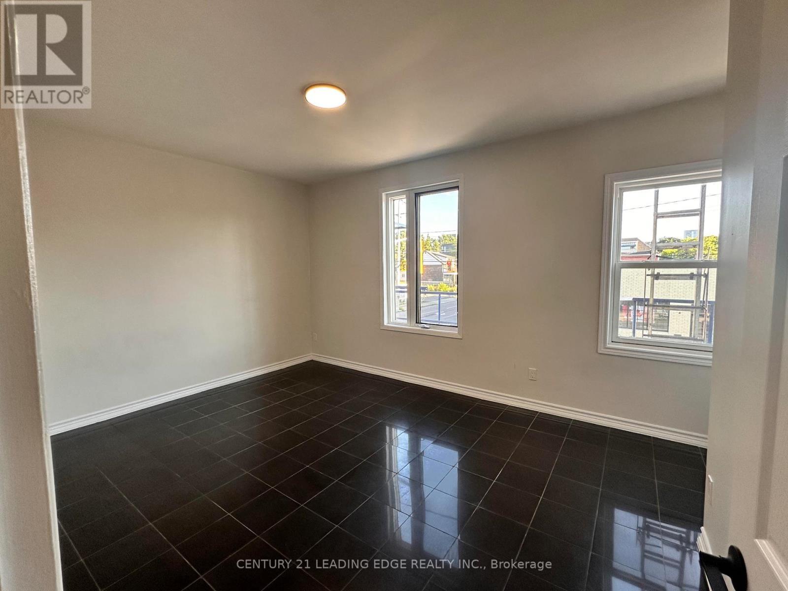2 - 783 Barton Street E, Hamilton, Ontario  L8L 3A9 - Photo 3 - X14092450