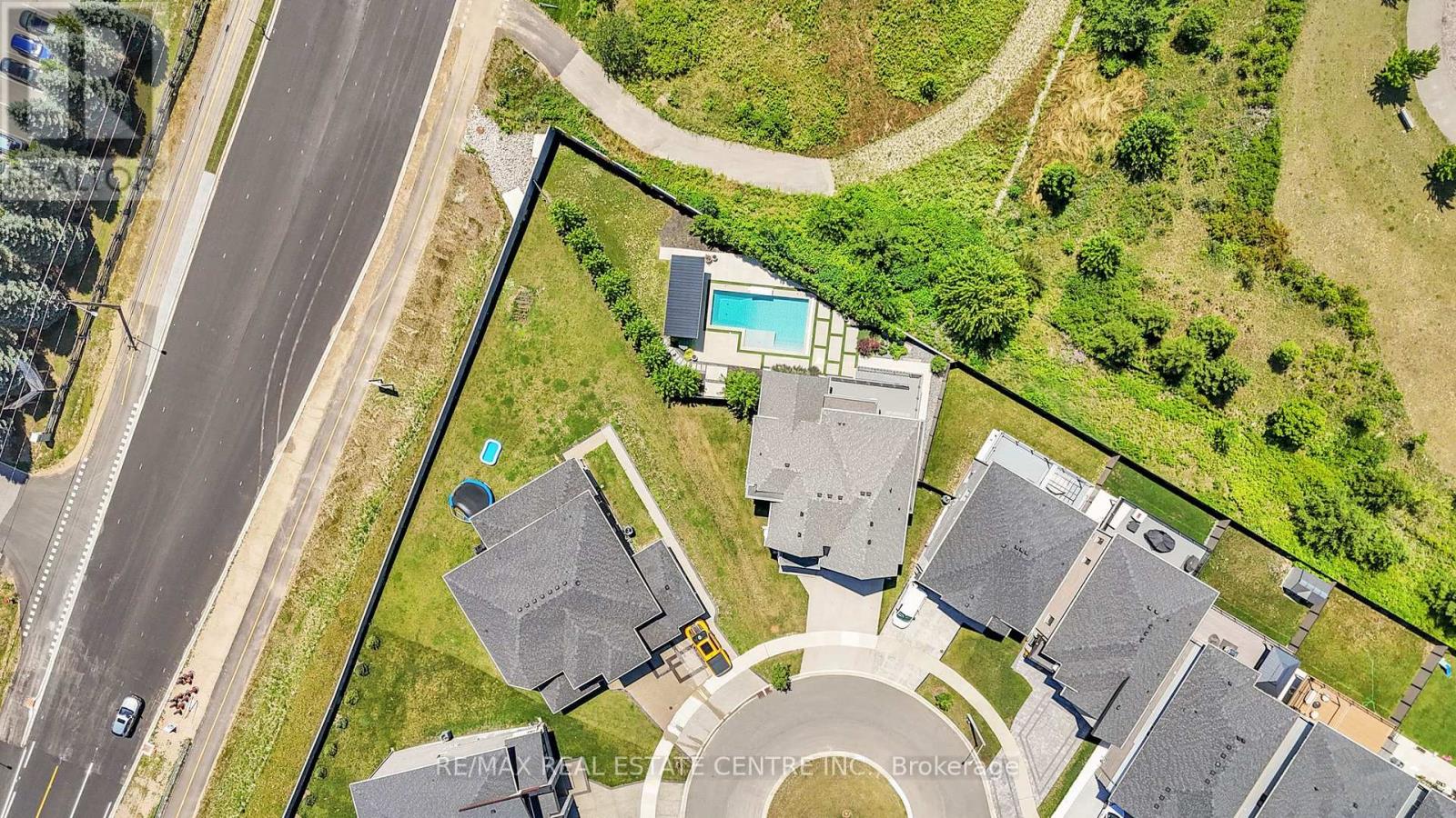 920 Thomas Pedder Court, Kitchener, Ontario  N2P 0C2 - Photo 49 - X14092554