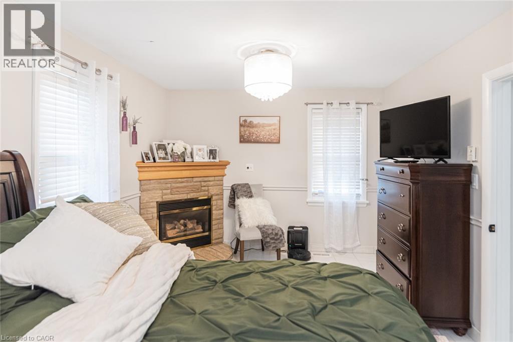 43 Alderney Avenue, Hamilton, Ontario  L9A 2A6 - Photo 9 - 40872257
