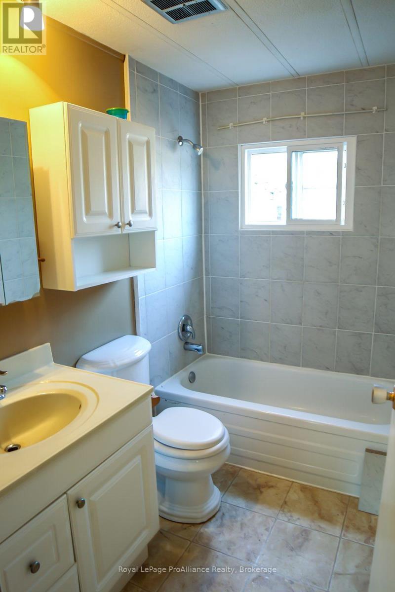 401 - 4 Dove Lane, Quinte West, Ontario  K8N 4Z3 - Photo 17 - X14092710