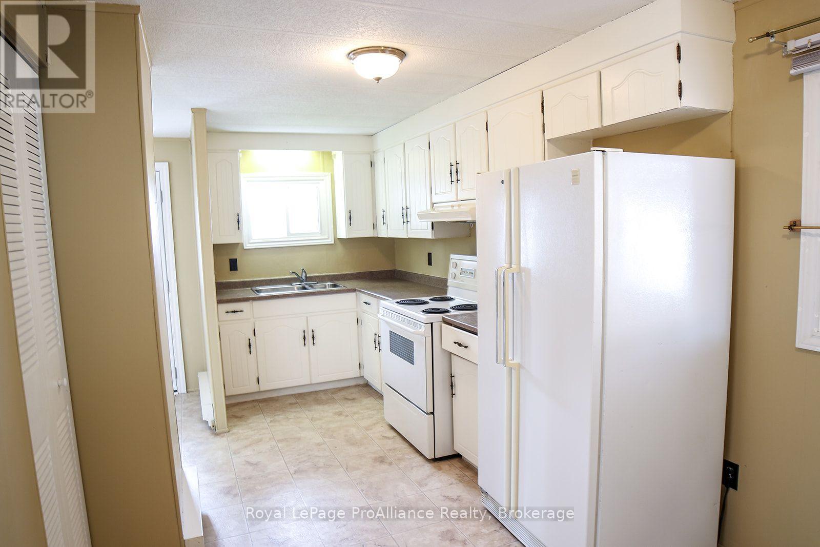 401 - 4 Dove Lane, Quinte West, Ontario  K8N 4Z3 - Photo 8 - X14092710