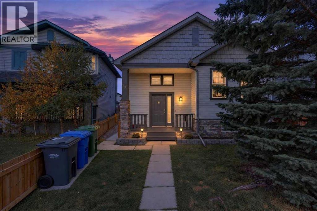 43 Cimarron Meadows Bay, Okotoks, Alberta  T1S 2E4 - Photo 1 - A2351123