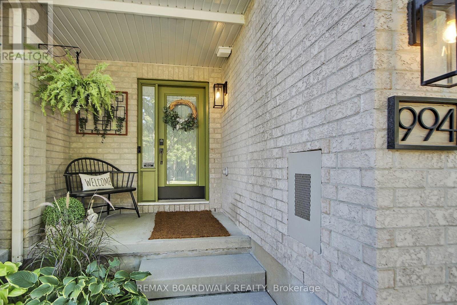 994 Rocky Harbour Crescent, Ottawa, Ontario  K1V 1T9 - Photo 7 - X14092848