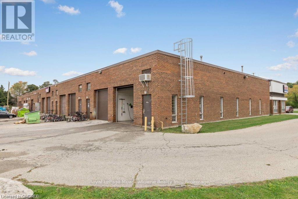 2 - 305b Steeles Avenue E, Milton, Ontario  L9T 1Y2 - Photo 2 - W14092678