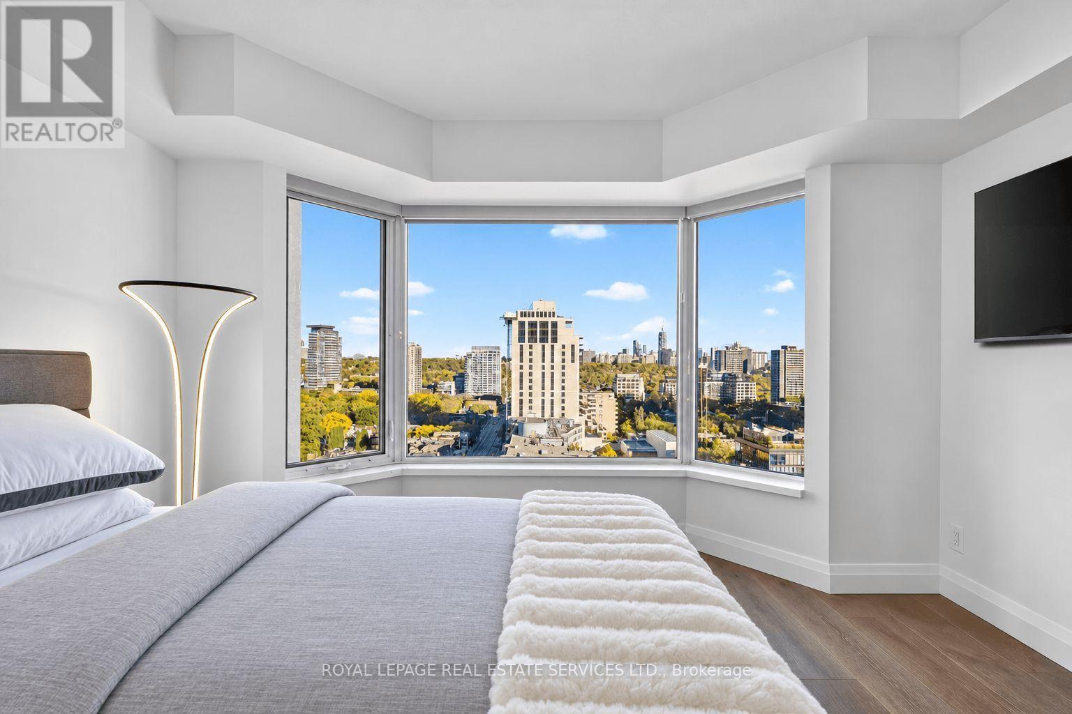 1918 - 155 Yorkville Avenue, Toronto, Ontario M5R 0B4 - Photo 11 - C14092566