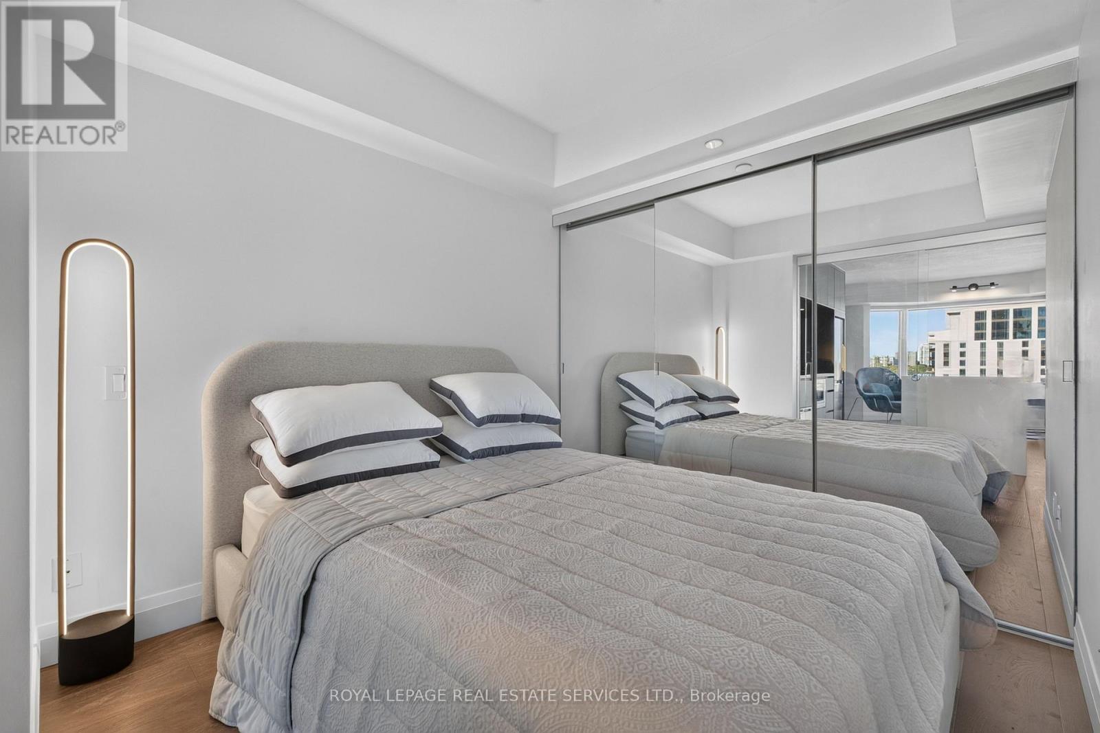 1918 - 155 Yorkville Avenue, Toronto, Ontario M5R 0B4 - Photo 18 - C14092566