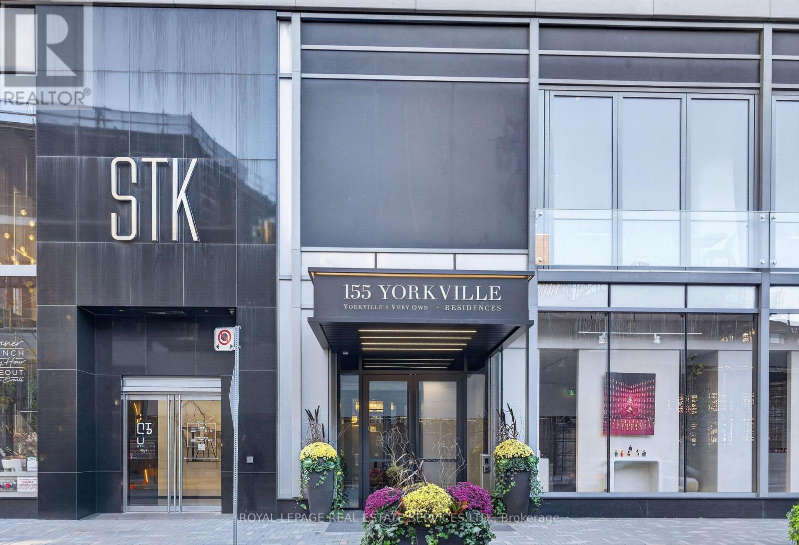 1918 - 155 Yorkville Avenue, Toronto, Ontario M5R 0B4 - Photo 3 - C14092566
