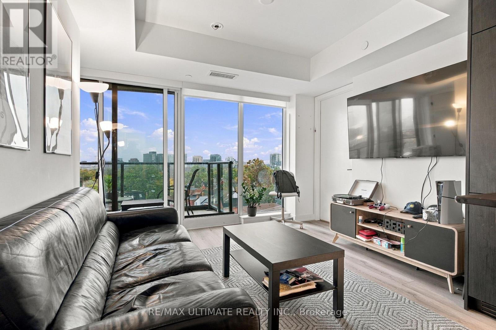 704 - 5 Lakeview Avenue, Toronto, Ontario  M6J 0H3 - Photo 4 - C14092642