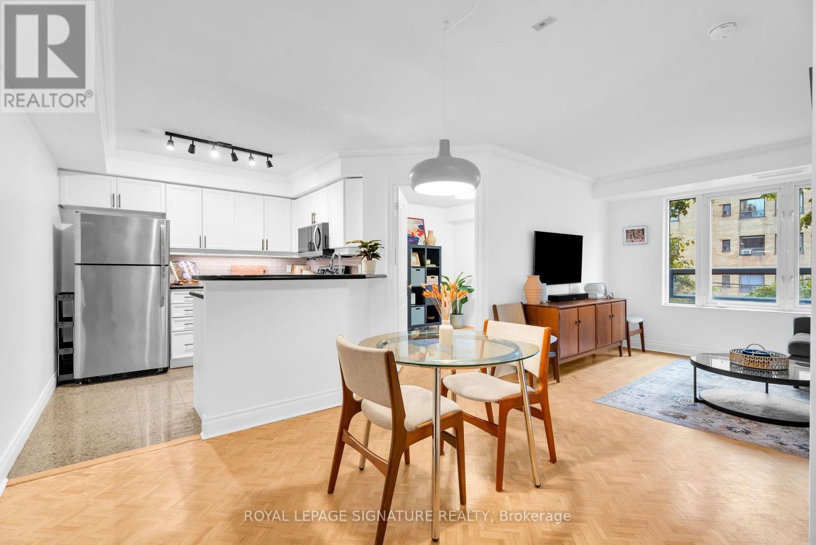 301 - 800 Spadina Road, Toronto, Ontario  M5P 3N2 - Photo 1 - C14092666