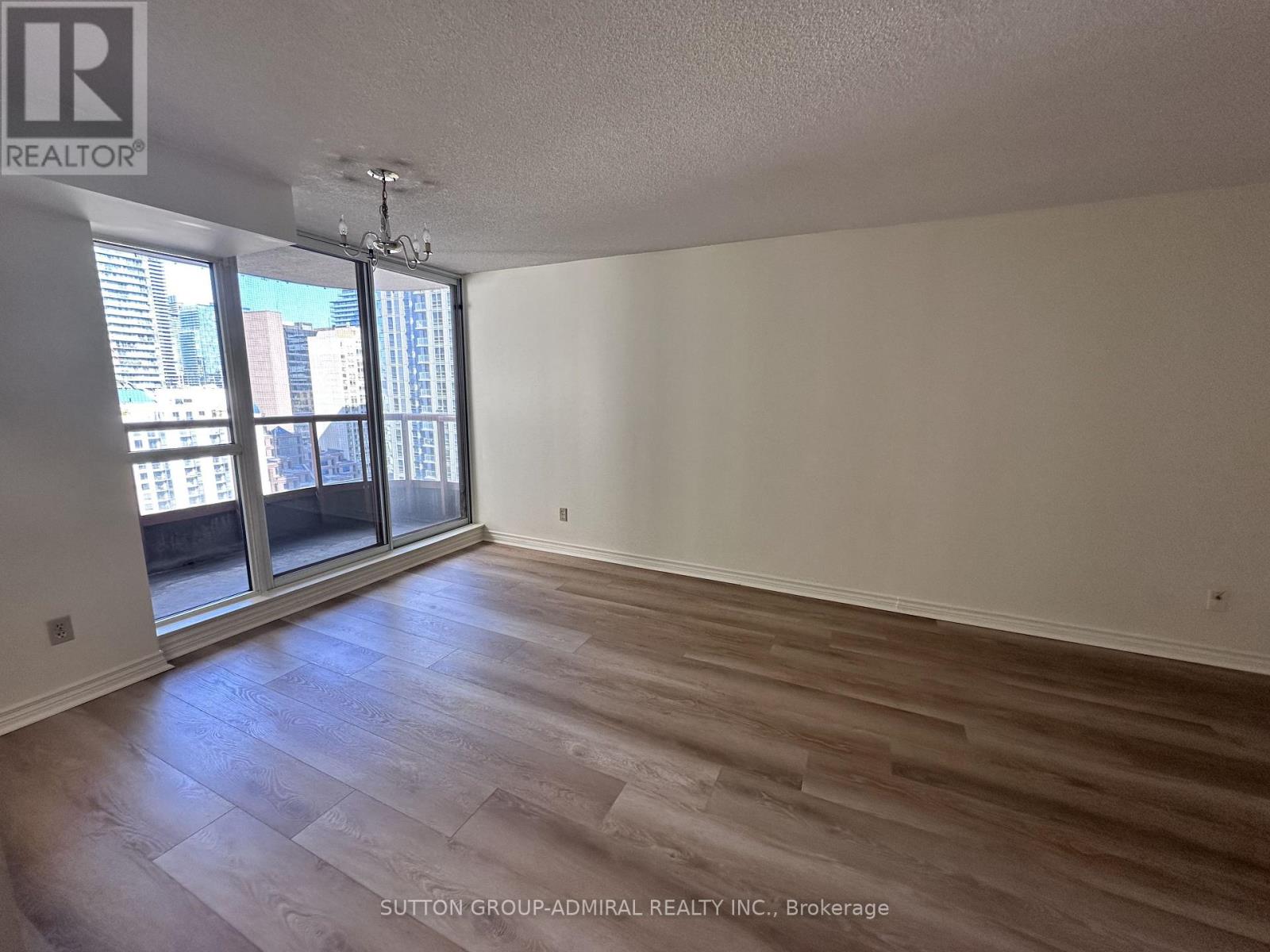 3107 - 736 Bay Street, Toronto, Ontario  M5G 1N6 - Photo 2 - C14092728