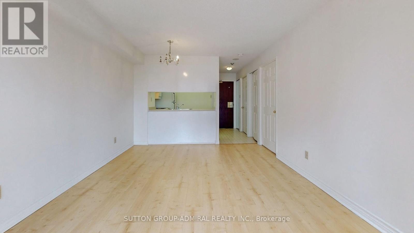 2301 - 736 Bay Street, Toronto, Ontario  M5G 1N6 - Photo 2 - C14092738
