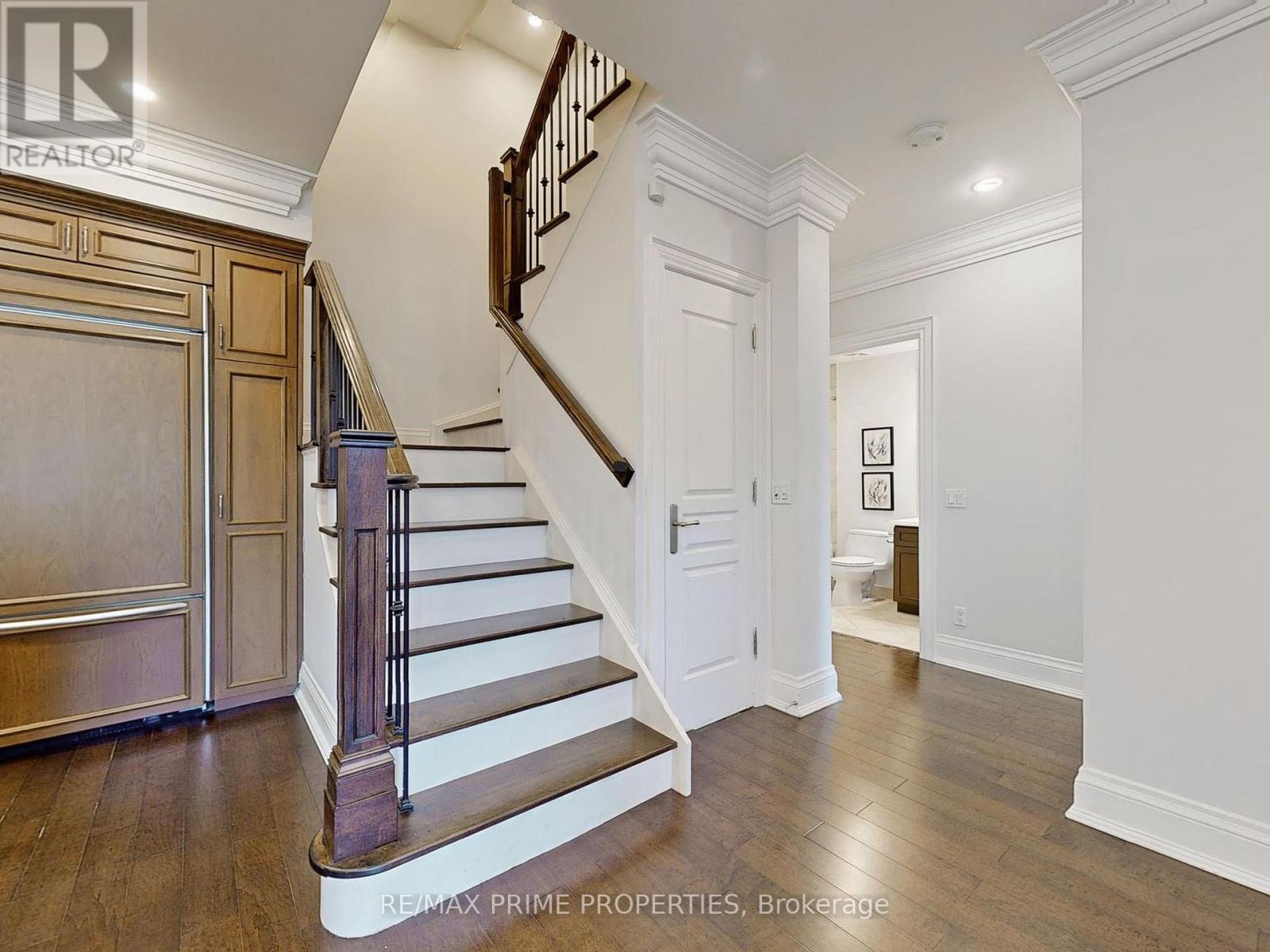 9 Greenview Avenue, Toronto, Ontario  M2M 0A3 - Photo 5 - C14092762