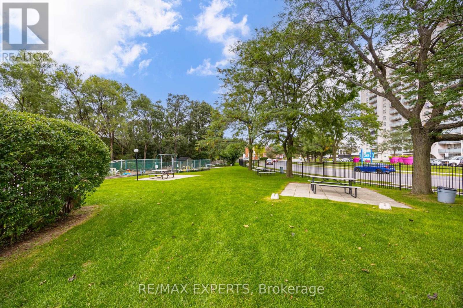 1104 - 130 Neptune Drive, Toronto, Ontario M6A 1X5 - Photo 35 - C14092808