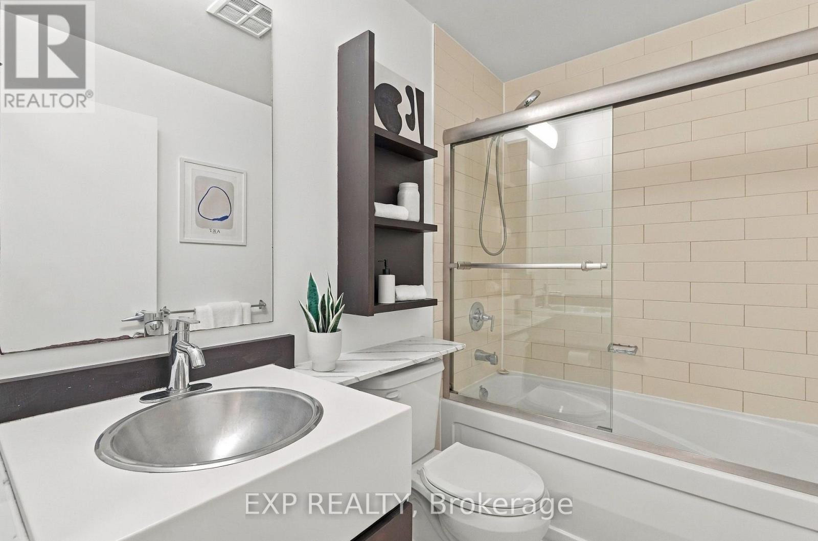 301 - 9 Spadina Avenue, Toronto, Ontario  M5V 3V5 - Photo 20 - C14092850