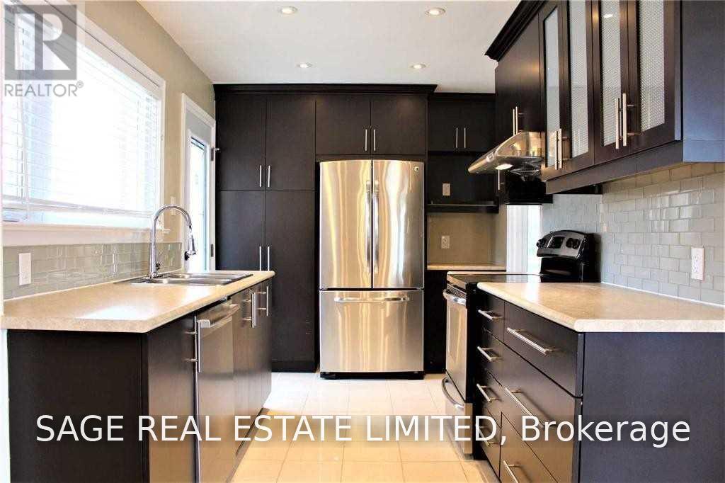 77 Vauxhall Drive, Toronto, Ontario  M1P 1R1 - Photo 4 - E14092582