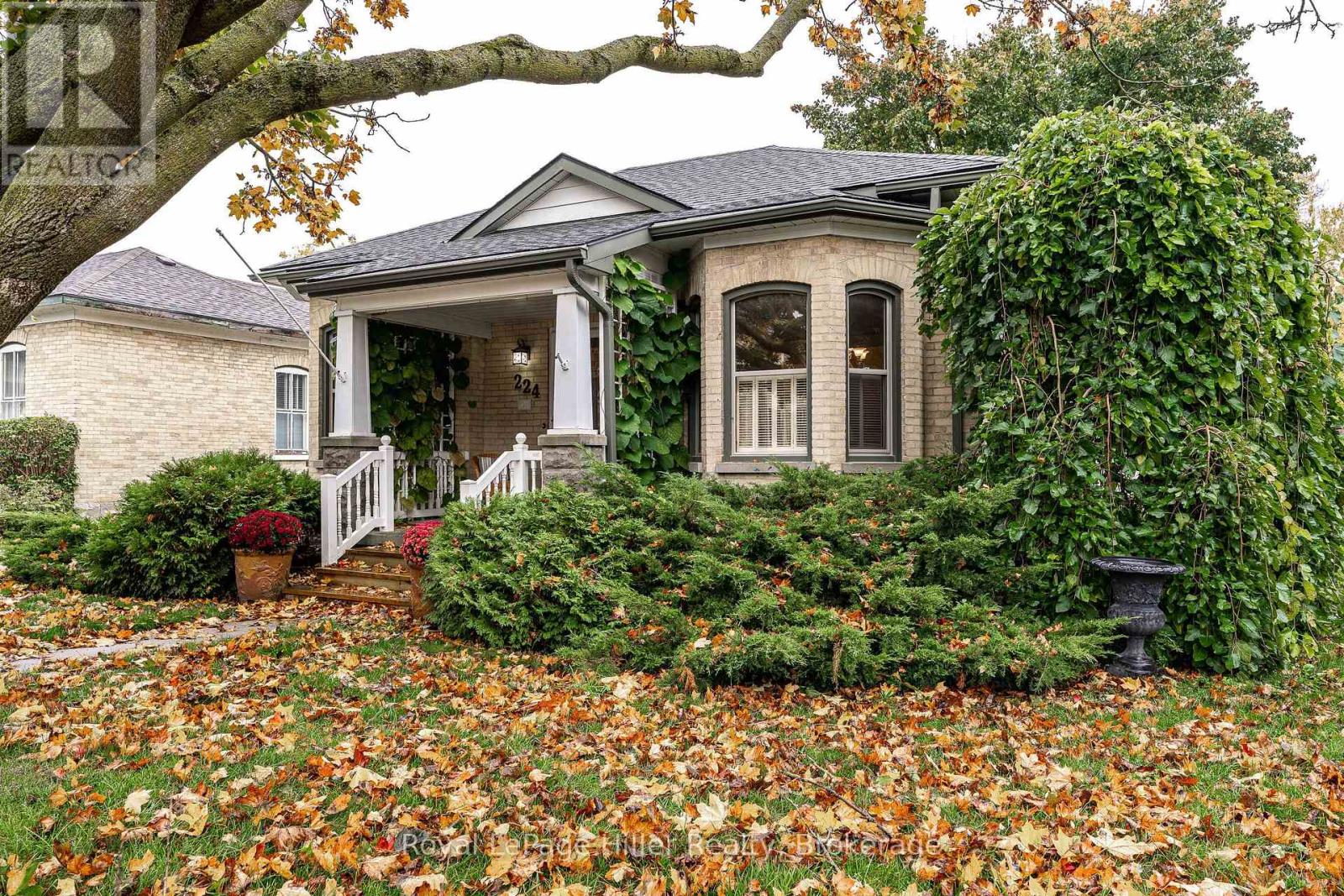 224 Elizabeth Street, St. Marys, Ontario  N4X 1B4 - Photo 2 - X14092594