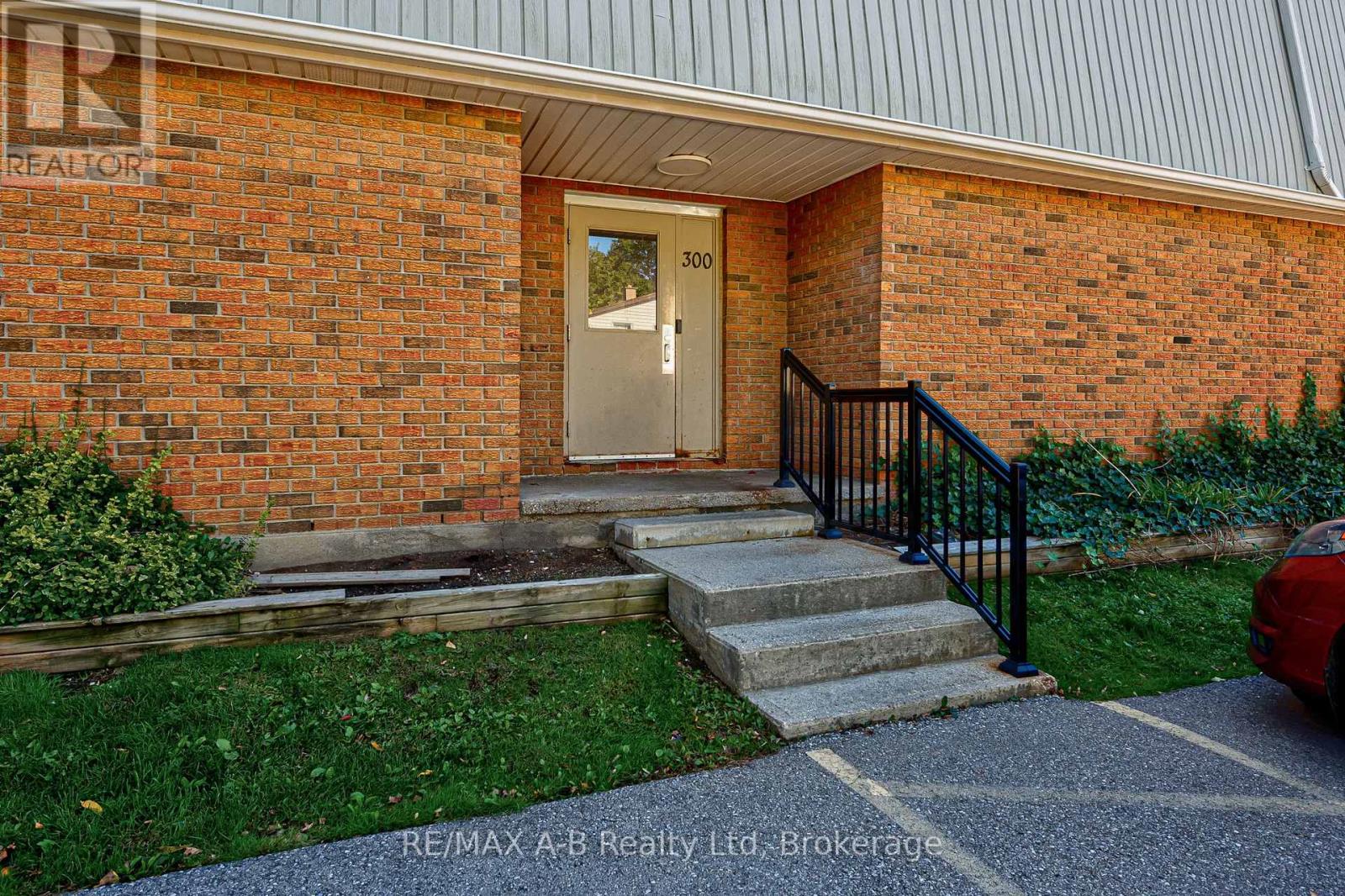 7 - 300 Traynor Avenue, Kitchener, Ontario  N2C 2J1 - Photo 37 - X14092782