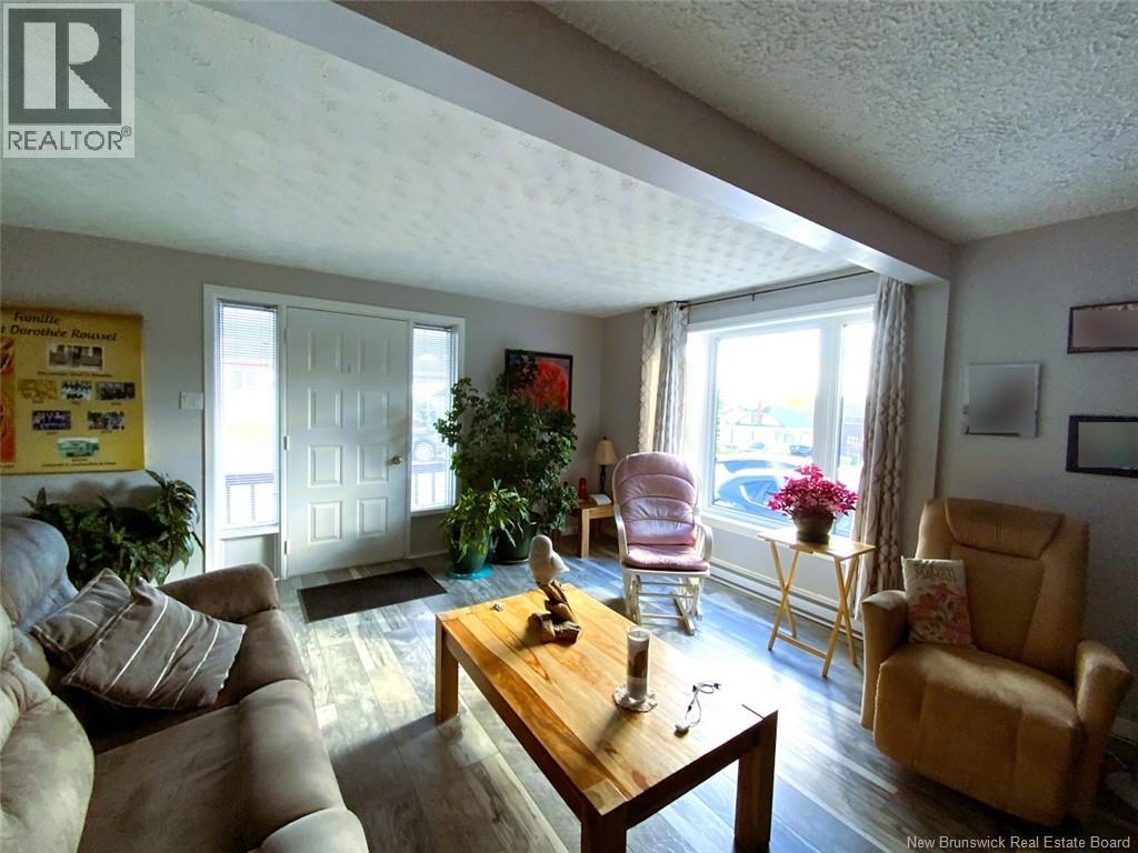 108 St-Georges Avenue, Edmundston, New Brunswick  E3V 2W2 - Photo 4 - NB149902