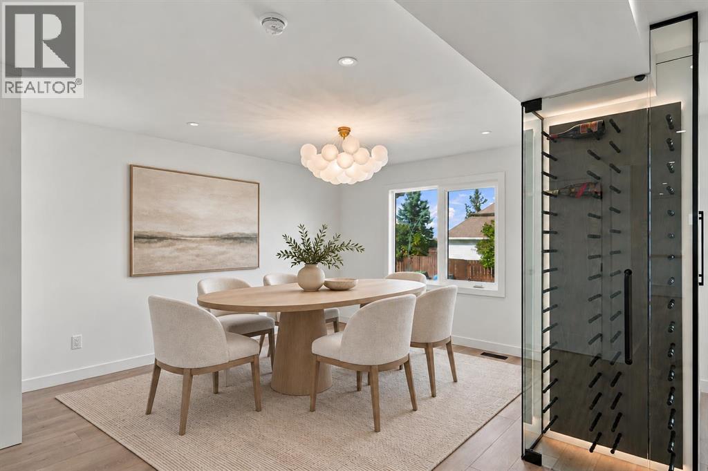 47 Woodbrook Road SW, Calgary, Alberta  T2W 4M5 - Photo 4 - A2350710