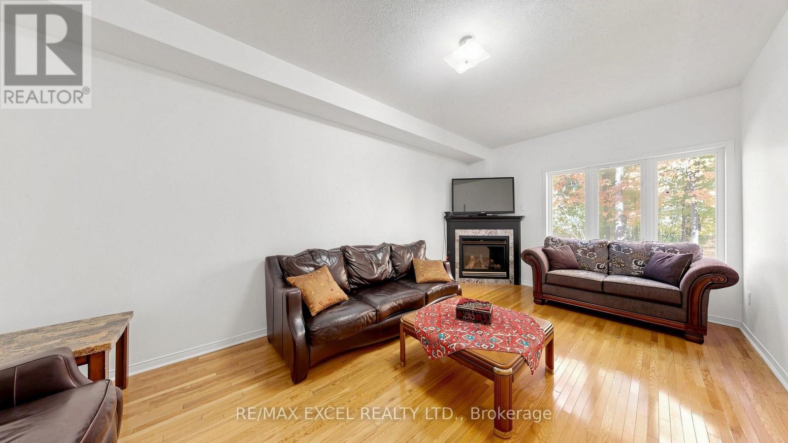 44 Canyon Hill Avenue, Richmond Hill, Ontario  L4C 9T5 - Photo 11 - N14081770