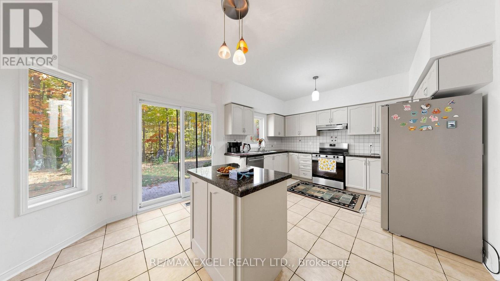 44 Canyon Hill Avenue, Richmond Hill, Ontario  L4C 9T5 - Photo 13 - N14081770