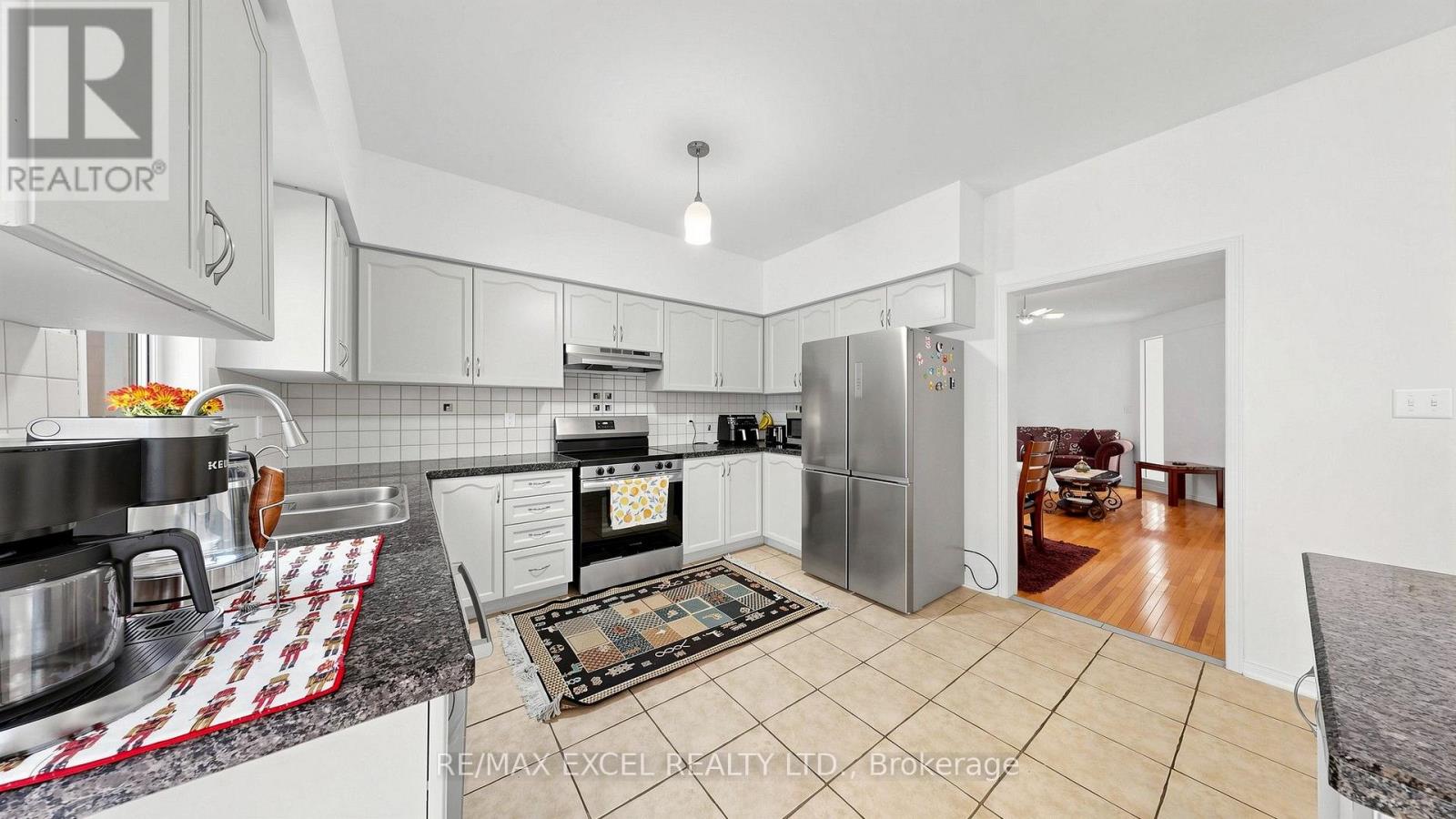 44 Canyon Hill Avenue, Richmond Hill, Ontario  L4C 9T5 - Photo 16 - N14081770