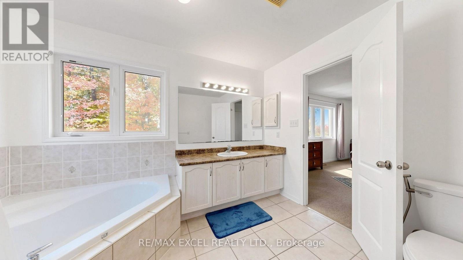 44 Canyon Hill Avenue, Richmond Hill, Ontario  L4C 9T5 - Photo 24 - N14081770