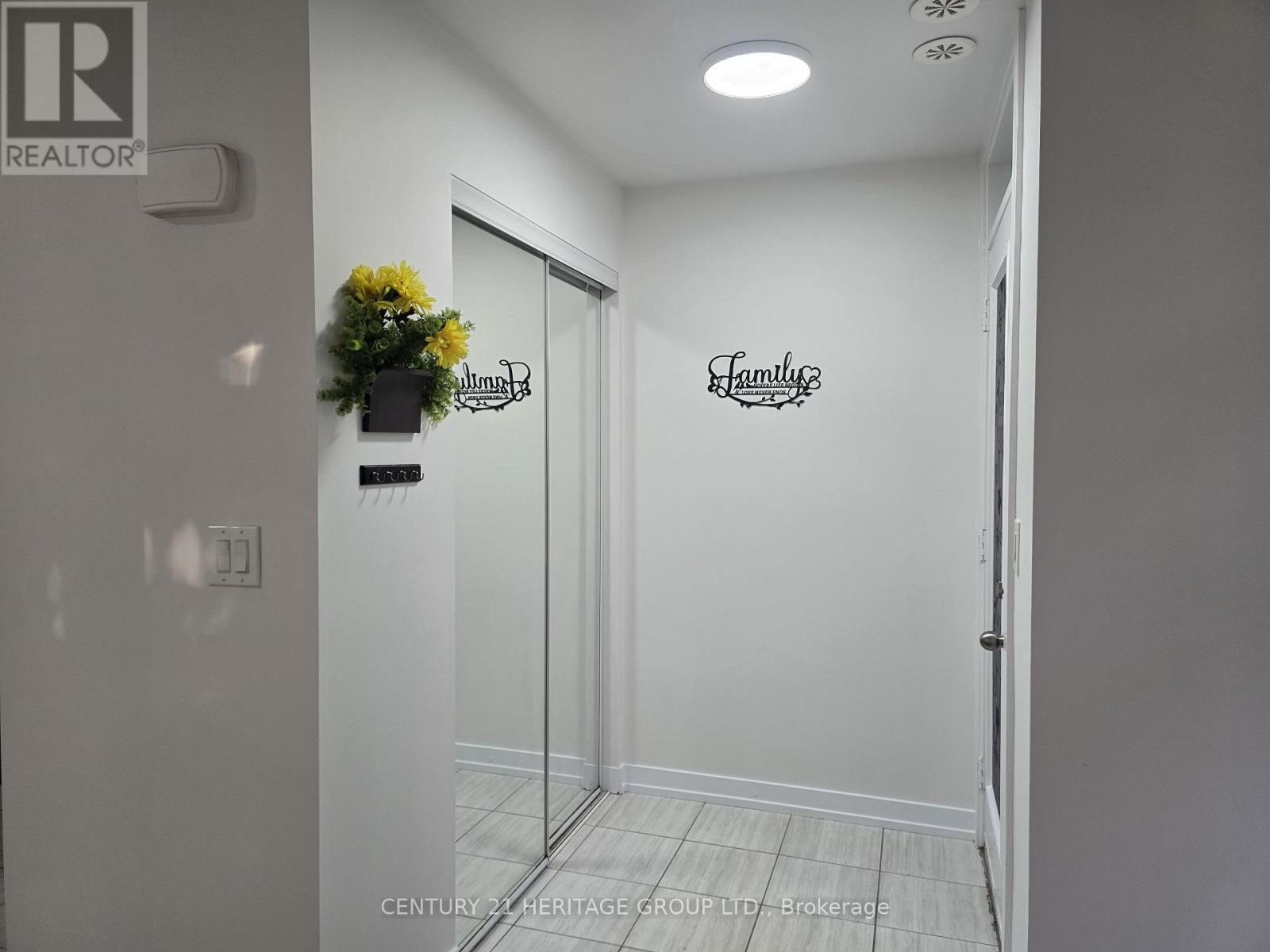 309 - 20 Dunsheath Way, Markham, Ontario  L6B 1N3 - Photo 3 - N14092704