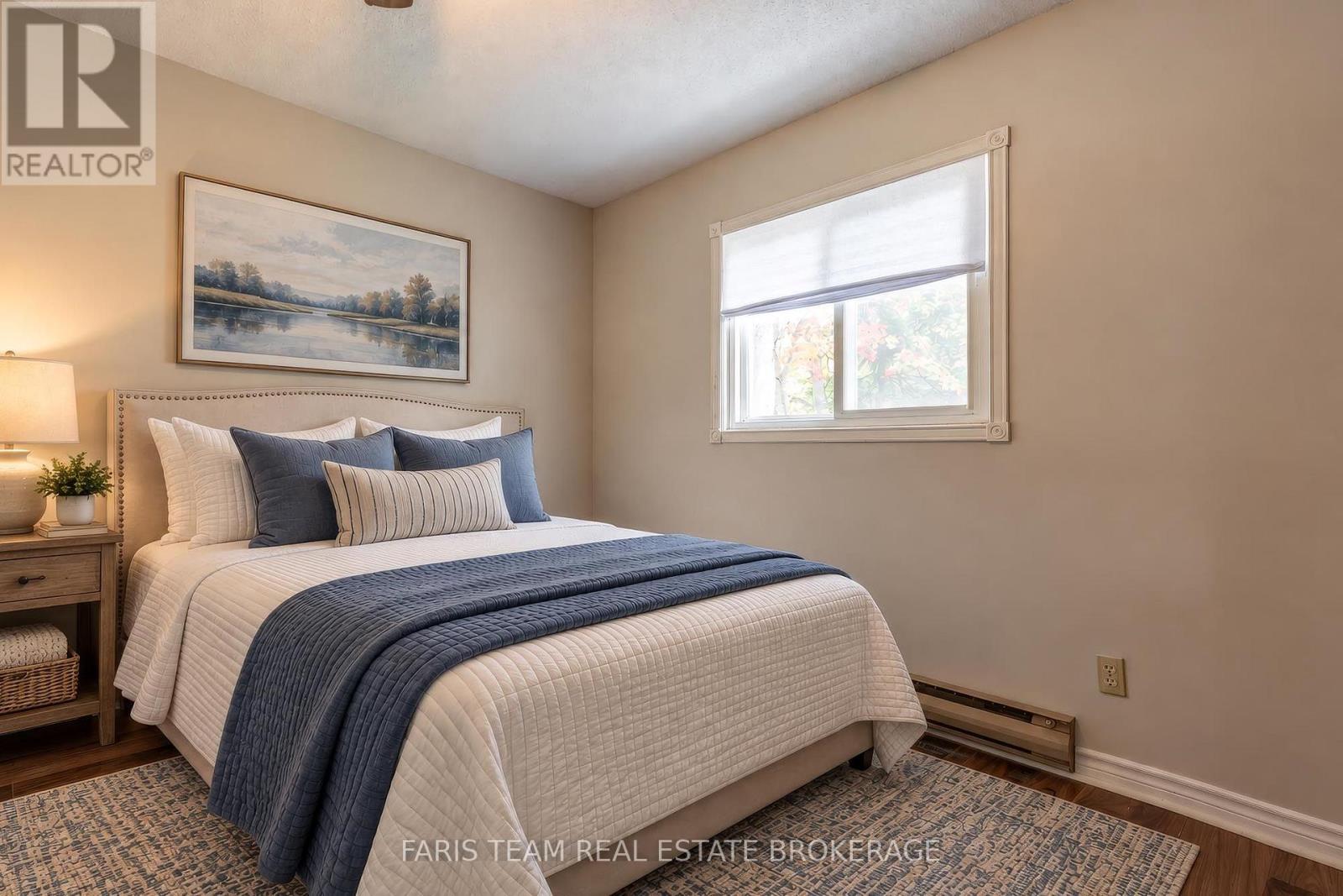 214 Leslie Street, Wasaga Beach, Ontario  L9Z 2R3 - Photo 10 - S14092616