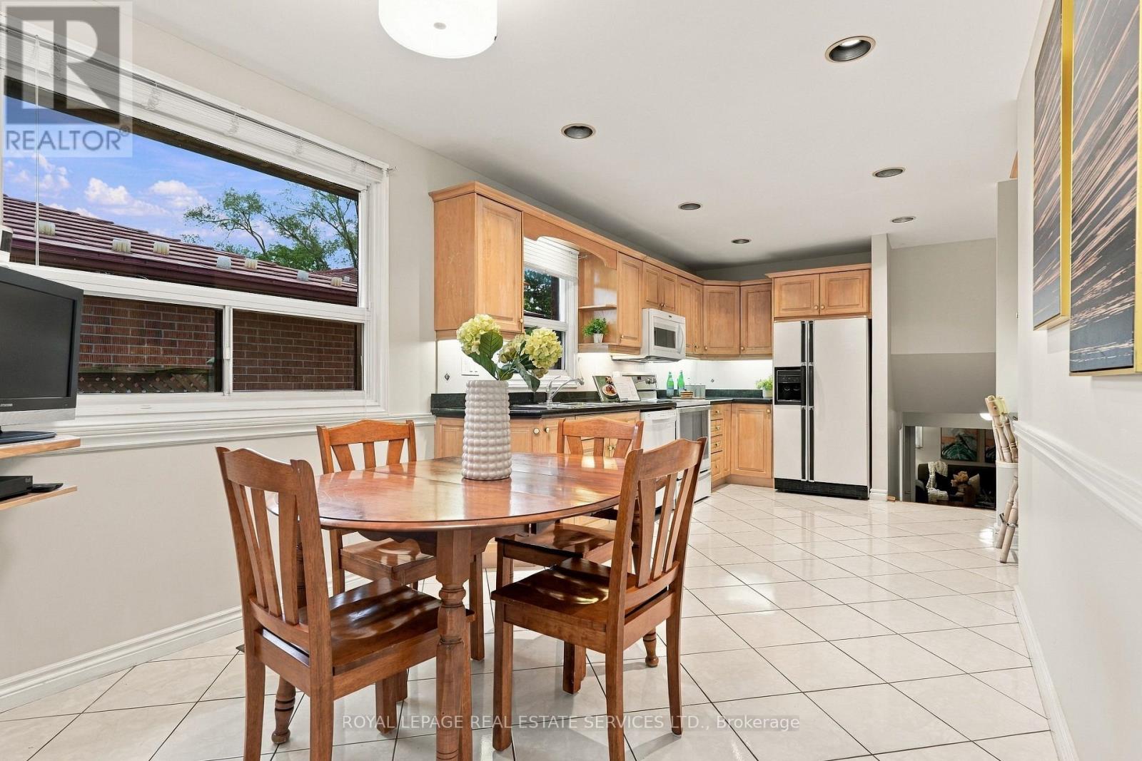 476 Michelle Row, Mississauga, Ontario  L5A 3C3 - Photo 10 - W14092736