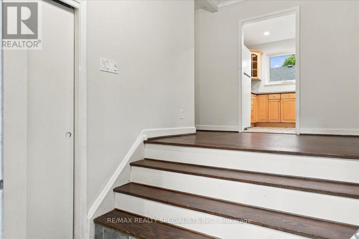 1199 Whittington Road, Mississauga, Ontario L5J 3J8 - Photo 7 - W14092746