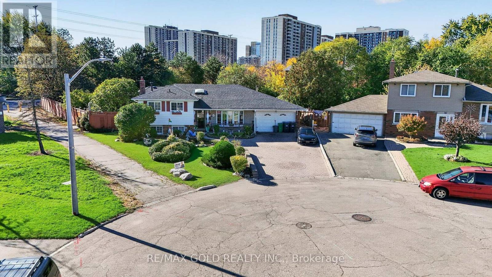 8 Easton Place, Brampton, Ontario  L6T 2A7 - Photo 46 - W14092814